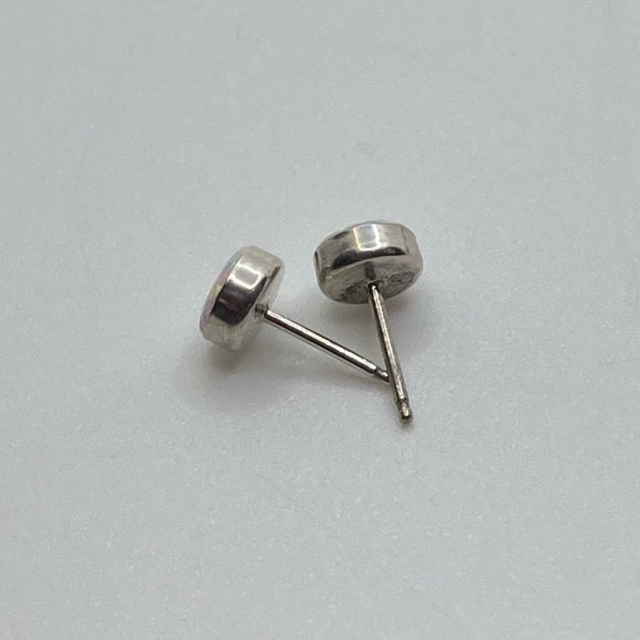 Vtg Sterling & White Opal Round Stud Earrings / 6mm - Picture 5 of 8